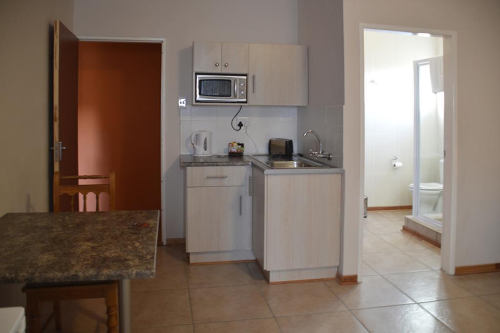 Two Bells Guest House Bloemfontein Room photo