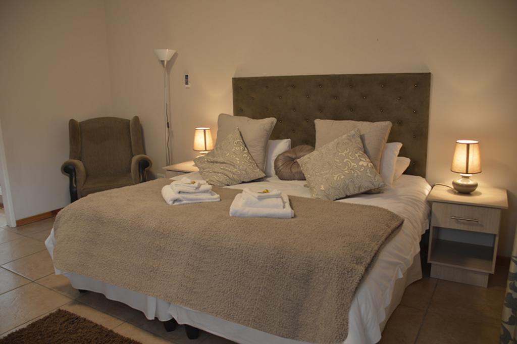 Two Bells Guest House Bloemfontein Room photo
