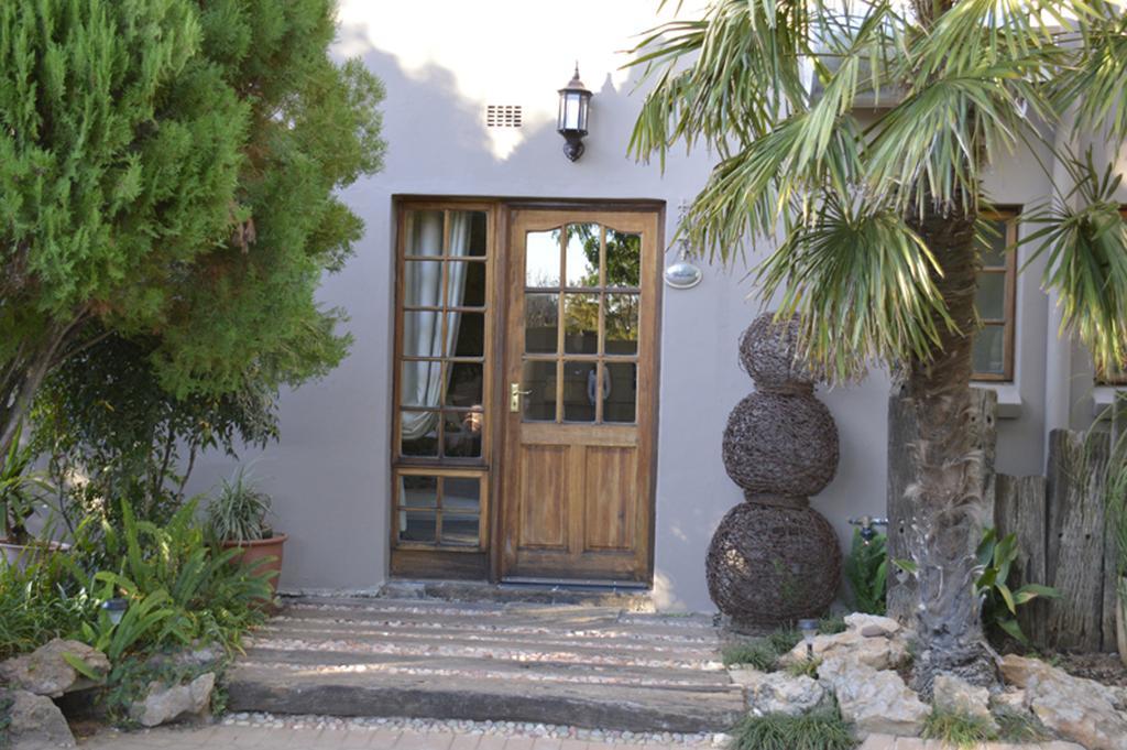Two Bells Guest House Bloemfontein Exterior photo